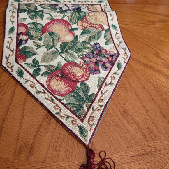 New Table Runner - Picture 4 of 5